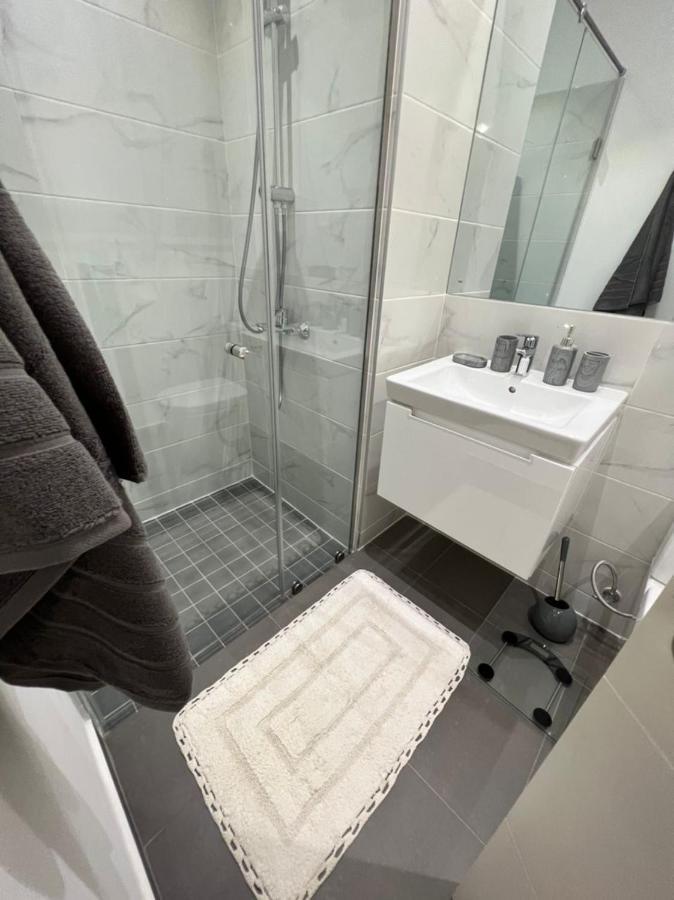 The Lennox Luxury Apartment Akra Dış mekan fotoğraf