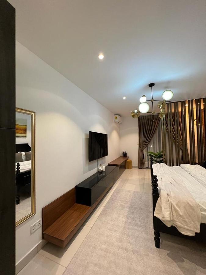 The Lennox Luxury Apartment Akra Dış mekan fotoğraf