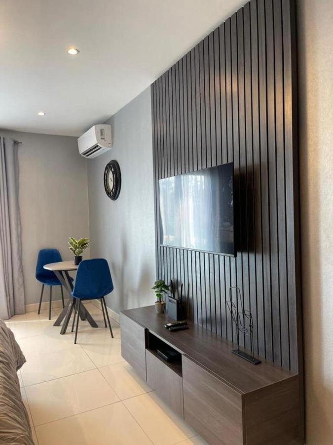 The Lennox Luxury Apartment Akra Dış mekan fotoğraf