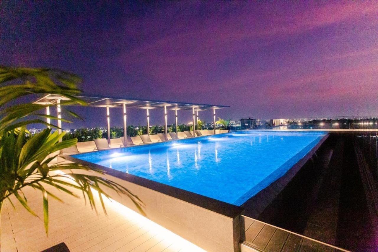 The Lennox Luxury Apartment Akra Dış mekan fotoğraf